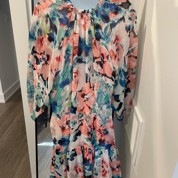 H and m flowy floral chiffon dress in perfect condition worn once - Picture 5 of 5